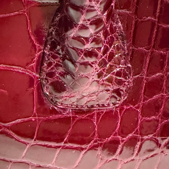 Lambertson Truex Classic Berry Crocodile Boxcar handbag. ❤️ - Picture 14 of 16